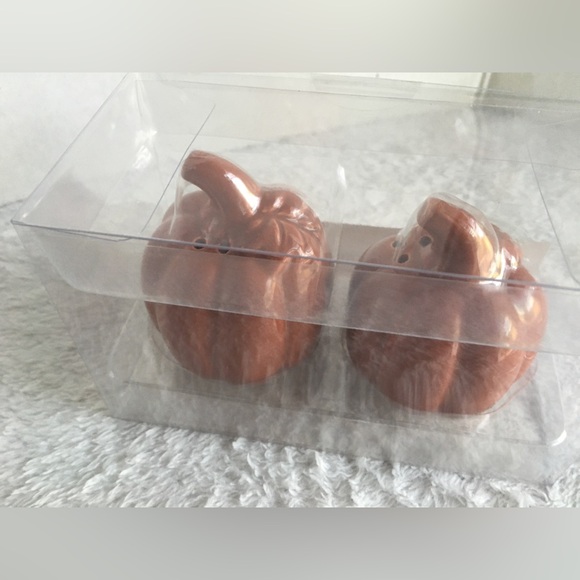 Tablecloth Fall Harvest Theme with Pumpkin Salt Pepper Shakers - 60" Round - Picture 8 of 10